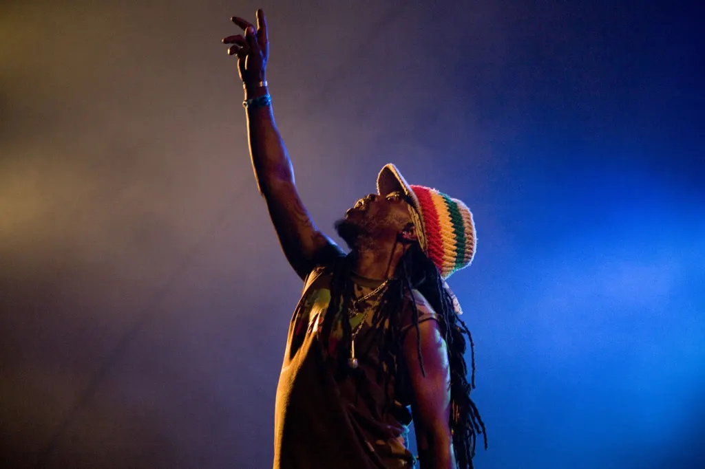 The Bug with Warrior Queen · Dour Festival 2008